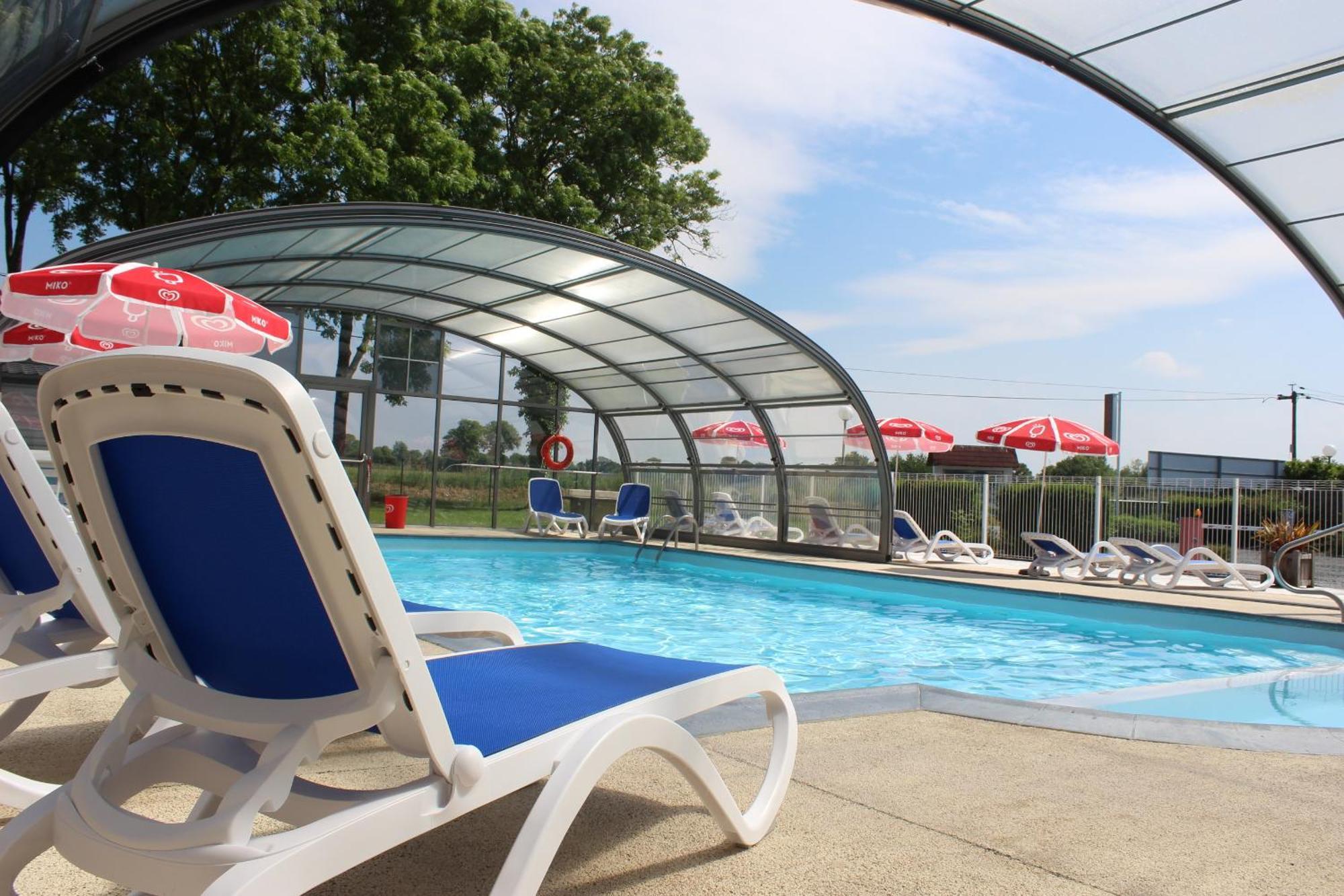 Camping Le Clos De Balleroy ภายนอก รูปภาพ