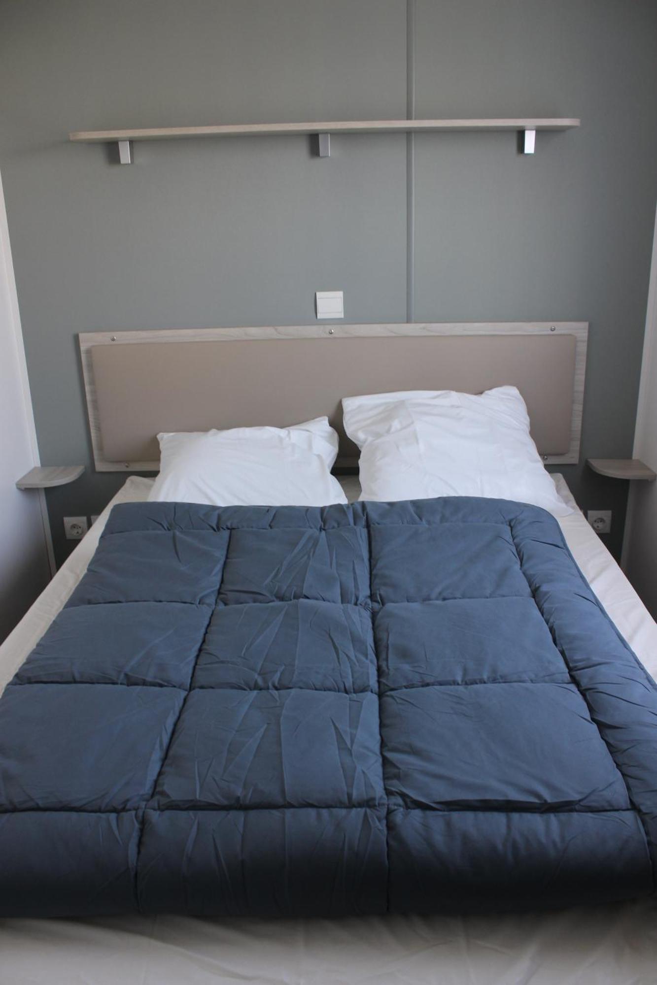 Camping Le Clos De Balleroy ภายนอก รูปภาพ
